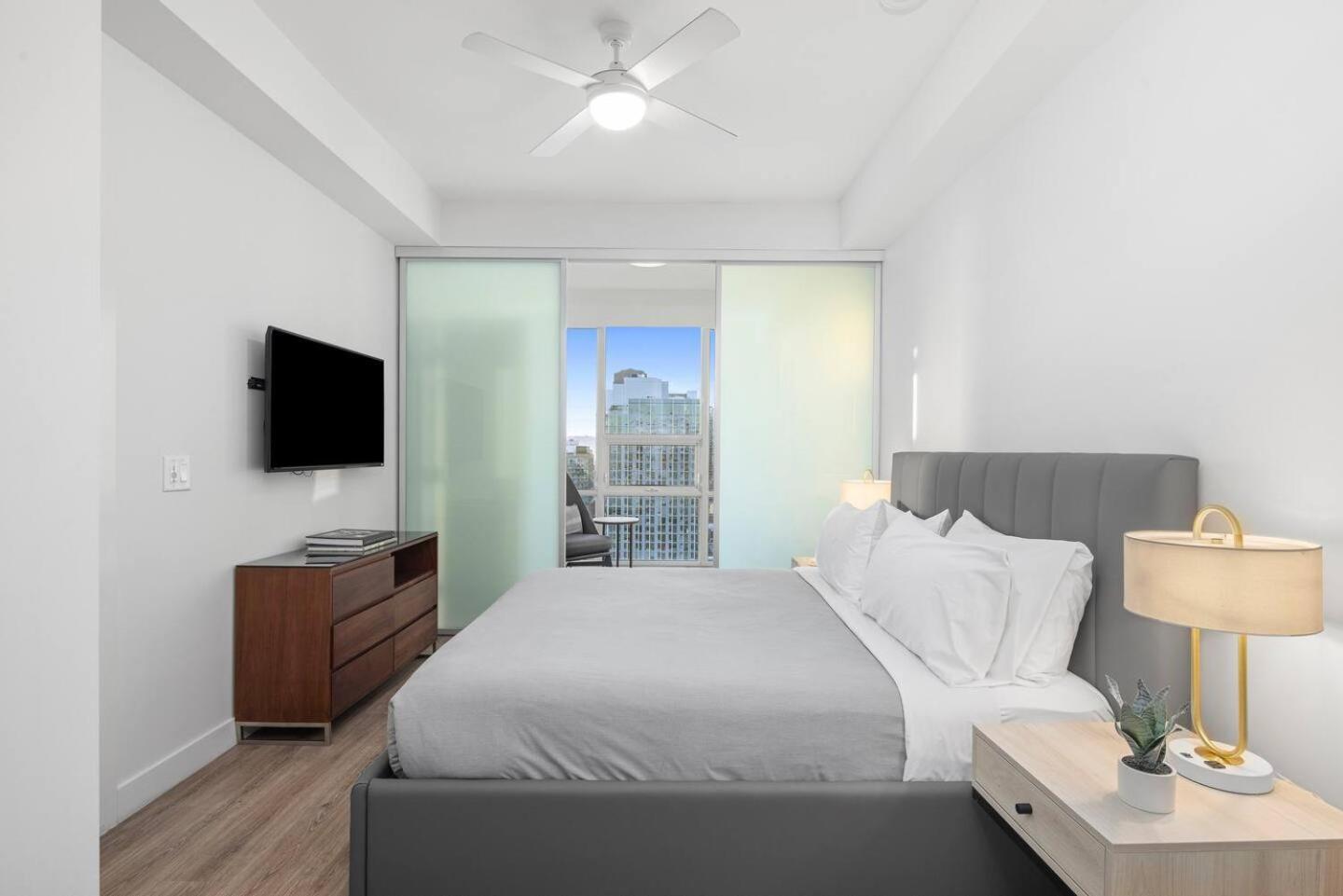 Level Downtown La South Olive Los Angeles Exterior foto